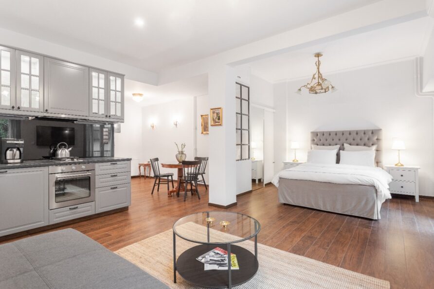 @Acropolis – Unique apartment 1st floor next to Acropolis and metro