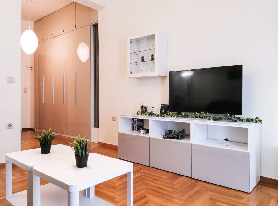 @Pagkrati – Modern & Sunny, 1BD, 3rd floor,next to metro