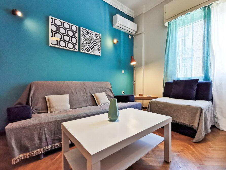 @Acropolis – Hidden Gem 1BD, Elevated Ground floor apt next to Acropolis&metro
